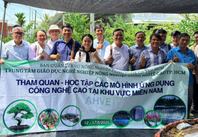 Trung tâm Giáo Dục Nghề Nghiệp Nông nghiệp Công nghệ cao tham quan, học tập mô hình nông nghiệp ứng dụng công nghệ cao tại khu vực miền Nam