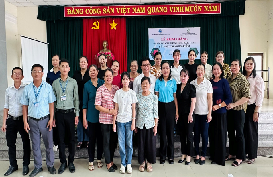 KHAI GIẢNG LỚP HỌC